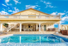 Costacabana - Villa Madonna